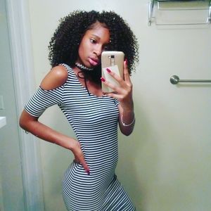 Meet your Posher, Renee